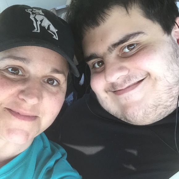 Meet the Posher- Margaret - Picture 2 of 3